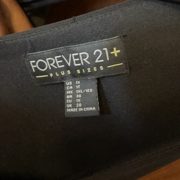 Black & Silver Halter Dress - Picture 3 of 9